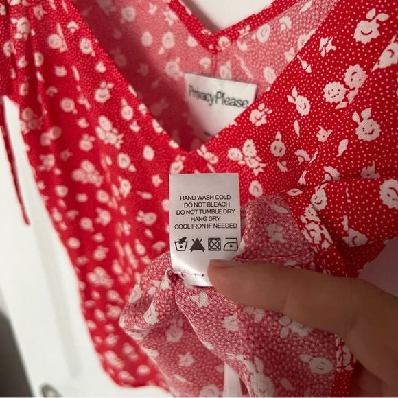 Privacy Please Revolve Clarkson Cami top size S - Picture 9 of 9